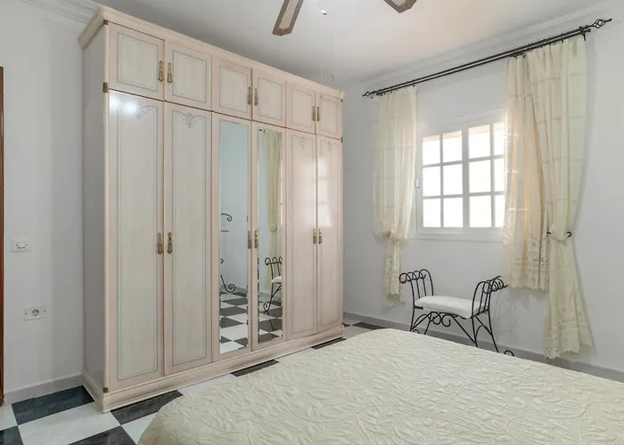 Elvira 콘일데라프론테라